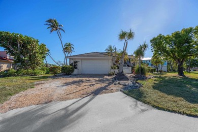 Beautiful, Beachview Country Club Estates on Sanibel Island! on Beachview Golf Club in Florida - for sale on GolfHomes.com, golf home, golf lot