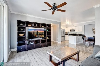 Welcome to this updated condo in Emerald Dunes, West Palm Beach on Emerald Dunes Golf Club in Florida - for sale on GolfHomes.com, golf home, golf lot