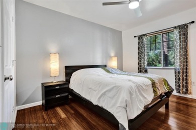 Welcome to this updated condo in Emerald Dunes, West Palm Beach on Emerald Dunes Golf Club in Florida - for sale on GolfHomes.com, golf home, golf lot