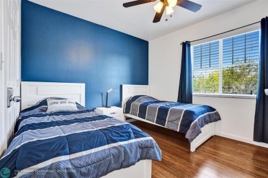 Welcome to this updated condo in Emerald Dunes, West Palm Beach on Emerald Dunes Golf Club in Florida - for sale on GolfHomes.com, golf home, golf lot