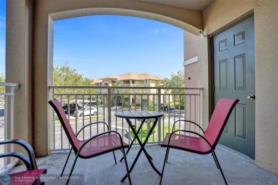 Welcome to this updated condo in Emerald Dunes, West Palm Beach on Emerald Dunes Golf Club in Florida - for sale on GolfHomes.com, golf home, golf lot