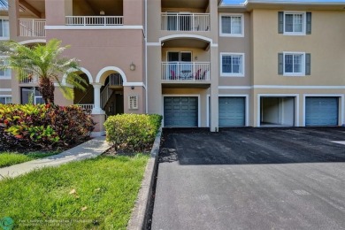 Welcome to this updated condo in Emerald Dunes, West Palm Beach on Emerald Dunes Golf Club in Florida - for sale on GolfHomes.com, golf home, golf lot