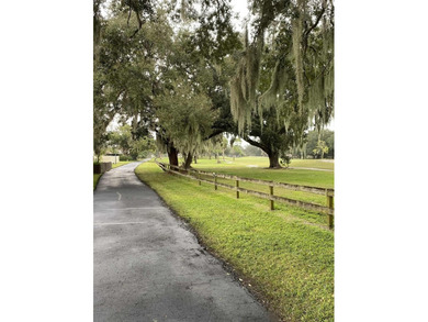 This beautiful, updated, move-in ready Wedgewood Golf Villa is on Tuscawilla Country Club in Florida - for sale on GolfHomes.com, golf home, golf lot