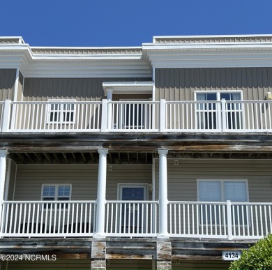 This beautiful TOP FLOOR condo with 3 bedrooms and 2 baths comes on South Harbour Golf Links in North Carolina - for sale on GolfHomes.com, golf home, golf lot