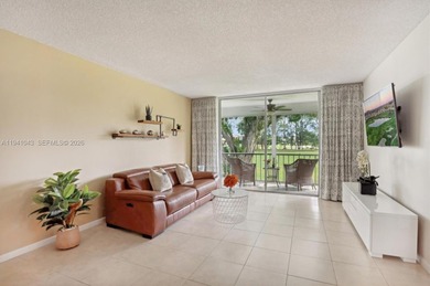 Stunning Panoramic View on the Golf !
This 2 bed / 2 bath on Hollybrook Golf and Tennis Club  in Florida - for sale on GolfHomes.com, golf home, golf lot