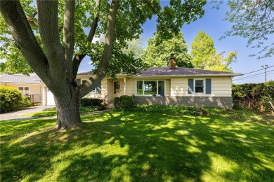 Dreaming of owning your own waterfront retreat?

Start your on Lake Shore Country Club - Lake Shore 1 in New York - for sale on GolfHomes.com, golf home, golf lot