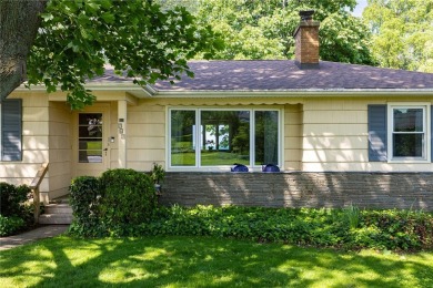 Dreaming of owning your own waterfront retreat?

Start your on Lake Shore Country Club - Lake Shore 1 in New York - for sale on GolfHomes.com, golf home, golf lot