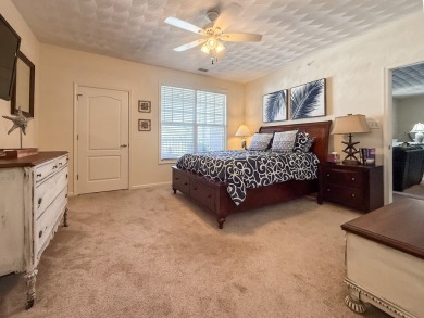 Fantastic opportunity to own this 3 bedroom/2bath condo not far on Bay Creek Golf Club in Virginia - for sale on GolfHomes.com, golf home, golf lot