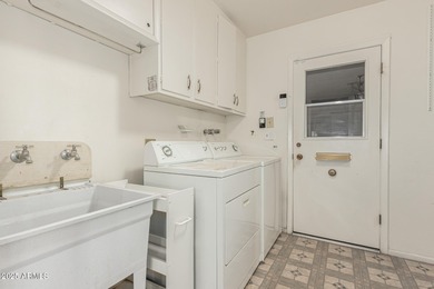 Fully updated Sun City home offering 3 bedrooms, 2 baths, and 1 on Sun City Lakes West and East in Arizona - for sale on GolfHomes.com, golf home, golf lot