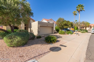 1360 sqft single-level gem! Vaulted ceilings, granite counters on Ancala Country Club in Arizona - for sale on GolfHomes.com, golf home, golf lot