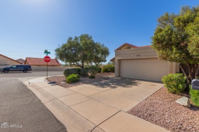 1360 sqft single-level gem! Vaulted ceilings, granite counters on Ancala Country Club in Arizona - for sale on GolfHomes.com, golf home, golf lot