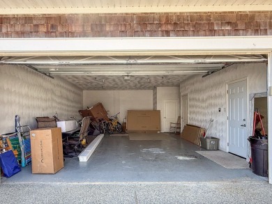 Fantastic opportunity to own this 3 bedroom/2bath condo not far on Bay Creek Golf Club in Virginia - for sale on GolfHomes.com, golf home, golf lot