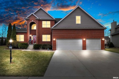 Lowest price per square foot in the neighborhood! This upscale 6 on WeaverRidge Golf Club in Illinois - for sale on GolfHomes.com, golf home, golf lot