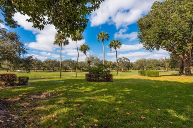 NEW PRICE REDUCTION!! SELLER WANTS AN OFFER! Newly & beautifully on Gleneagles Golf and Country Club in Florida - for sale on GolfHomes.com, golf home, golf lot