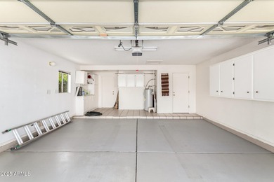 Discover the charm of active adult living in the beautiful on Cottonwood Country Club in Arizona - for sale on GolfHomes.com, golf home, golf lot