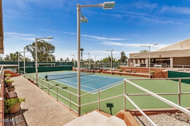 Discover the charm of active adult living in the beautiful on Cottonwood Country Club in Arizona - for sale on GolfHomes.com, golf home, golf lot