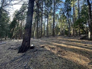 Fantastic half acre lot located within the Lake Almanor Country on Lake Almanor Country Club in California - for sale on GolfHomes.com, golf home, golf lot