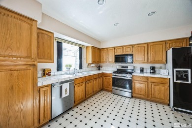 NEW HEFTY PRICE IMPROVEMENT! Charming 2-bedroom, 2.5-bath home on LakeRidge Golf Course in Nevada - for sale on GolfHomes.com, golf home, golf lot