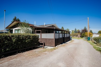 Enjoy 2 living spaces at 1 great price! Enjoy multi-generational on Bill Roberts Municipal Golf Course in Montana - for sale on GolfHomes.com, golf home, golf lot