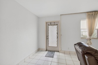 Kings Point - Bright & Airy 1 Bedroom, 1.5 Bath Condo Near on Kings Point Golf -Flanders Way in Florida - for sale on GolfHomes.com, golf home, golf lot