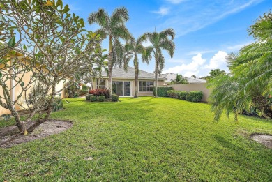 BEAUTIFUL LAKEFRONT 3BR, 2BA, 2CG Open Concept Hampton model on Monarch Country Club in Florida - for sale on GolfHomes.com, golf home, golf lot