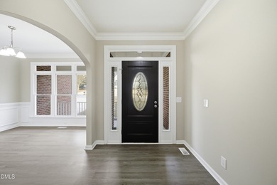 Golf Course View, Community Pool - 3 bedroom, 2.5 bath home with on The Neuse Golf Club in North Carolina - for sale on GolfHomes.com, golf home, golf lot