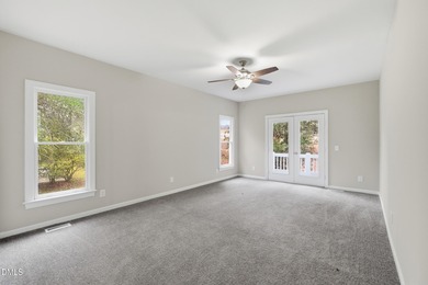 Golf Course View, Community Pool - 3 bedroom, 2.5 bath home with on The Neuse Golf Club in North Carolina - for sale on GolfHomes.com, golf home, golf lot