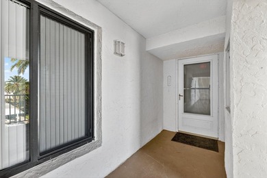 Beautiful 3 bedroom 2 bath condo at Ocean Village on South on Ocean Village Golf Course in Florida - for sale on GolfHomes.com, golf home, golf lot