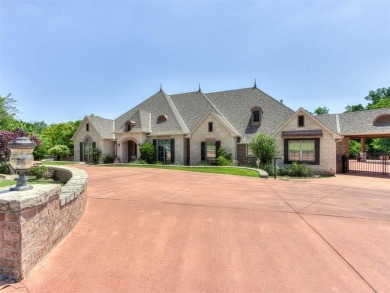 Welcome to luxury living in Oklahoma City! This extraordinary on Lincoln Park Golf Course  in Oklahoma - for sale on GolfHomes.com, golf home, golf lot