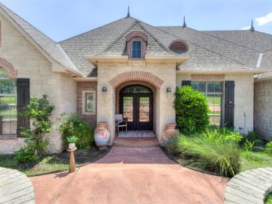 Welcome to luxury living in Oklahoma City! This extraordinary on Lincoln Park Golf Course  in Oklahoma - for sale on GolfHomes.com, golf home, golf lot