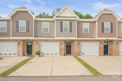 Beautifully maintained low-maintenance townhome in a convenient on Sterling Links Golf Club in Georgia - for sale on GolfHomes.com, golf home, golf lot
