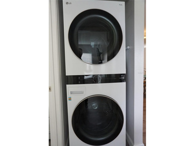 Beautifully furnished ground floor 2 bed / 2 bath Condo located on Isla Del Sol Yacht and Country Club in Florida - for sale on GolfHomes.com, golf home, golf lot