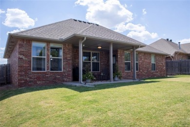 Discover the perfect practicality in this exquisite home located on Crimson Creek Golf Club in Oklahoma - for sale on GolfHomes.com, golf home, golf lot