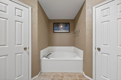Spacious 4 bed, 3 bath, 3,134 sqft home tucked in a quiet on Green Tree Country Club in Texas - for sale on GolfHomes.com, golf home, golf lot
