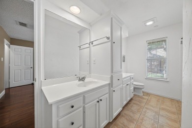 Spacious 4 bed, 3 bath, 3,134 sqft home tucked in a quiet on Green Tree Country Club in Texas - for sale on GolfHomes.com, golf home, golf lot