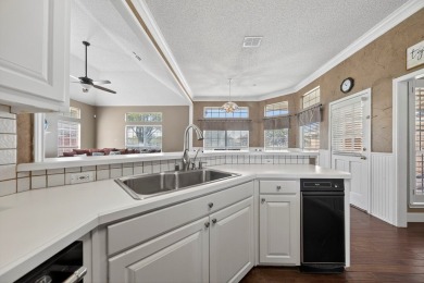 Spacious 4 bed, 3 bath, 3,134 sqft home tucked in a quiet on Green Tree Country Club in Texas - for sale on GolfHomes.com, golf home, golf lot