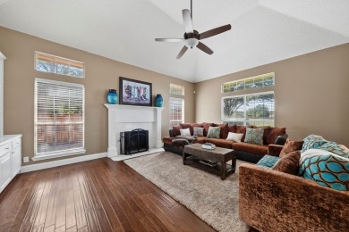 Spacious 4 bed, 3 bath, 3,134 sqft home tucked in a quiet on Green Tree Country Club in Texas - for sale on GolfHomes.com, golf home, golf lot