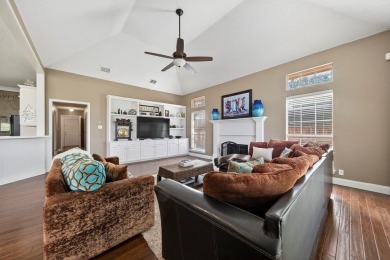 Spacious 4 bed, 3 bath, 3,134 sqft home tucked in a quiet on Green Tree Country Club in Texas - for sale on GolfHomes.com, golf home, golf lot