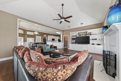 Spacious 4 bed, 3 bath, 3,134 sqft home tucked in a quiet on Green Tree Country Club in Texas - for sale on GolfHomes.com, golf home, golf lot