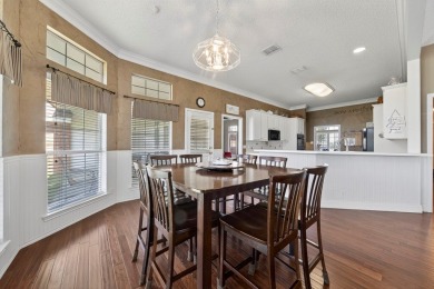 Spacious 4 bed, 3 bath, 3,134 sqft home tucked in a quiet on Green Tree Country Club in Texas - for sale on GolfHomes.com, golf home, golf lot