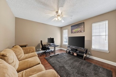 Spacious 4 bed, 3 bath, 3,134 sqft home tucked in a quiet on Green Tree Country Club in Texas - for sale on GolfHomes.com, golf home, golf lot