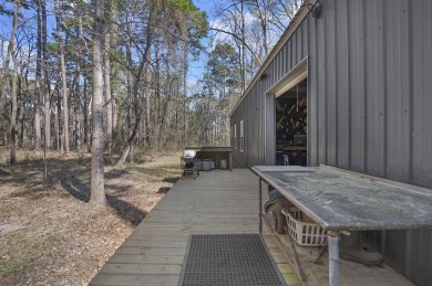 Picture this, a cozy 2-bedroom 2 bathroom barn-dominium sprawled on Pendleton Harbor in Texas - for sale on GolfHomes.com, golf home, golf lot