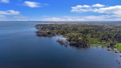 Picture this, a cozy 2-bedroom 2 bathroom barn-dominium sprawled on Pendleton Harbor in Texas - for sale on GolfHomes.com, golf home, golf lot