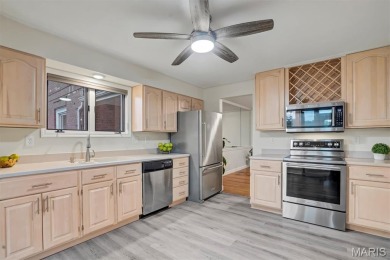 Welcome to easy living in this beautifully updated ground-floor on Creve Coeur Golf Course in Missouri - for sale on GolfHomes.com, golf home, golf lot