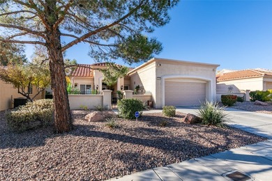 Charming 2-Bedroom Townhouse in Sun City Summerlin! Bright and on Eagle Crest Golf Club in Nevada - for sale on GolfHomes.com, golf home, golf lot