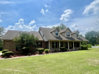 Discover the perfect blend of elegance & comfort in this on Russellville Country Club in Arkansas - for sale on GolfHomes.com, golf home, golf lot