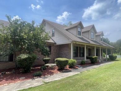 Discover the perfect blend of elegance & comfort in this on Russellville Country Club in Arkansas - for sale on GolfHomes.com, golf home, golf lot