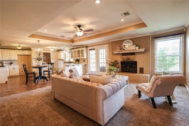 Welcome to Lakeview Drive! This 3 bed, 3 bath home sits right on on  in Oklahoma - for sale on GolfHomes.com, golf home, golf lot