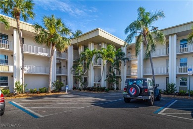 Make this condo your next home!!  This 2 bedroom, 2 bathroom on Seven Lakes Golf and Tennis Community in Florida - for sale on GolfHomes.com, golf home, golf lot
