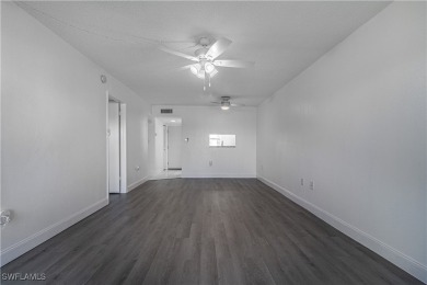 Make this condo your next home!!  This 2 bedroom, 2 bathroom on Seven Lakes Golf and Tennis Community in Florida - for sale on GolfHomes.com, golf home, golf lot